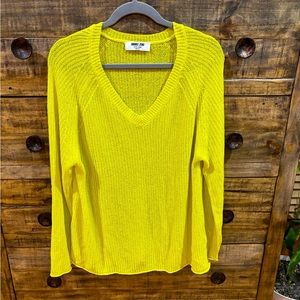 Double‎ Zero Sweater